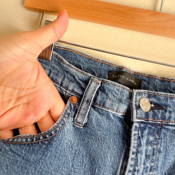 Silver Medium Wash Highly Desirable Straight Leg Jeans - Size 27 - Picture 2 of 6
